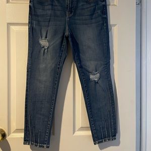 Habitual skinny jeans.